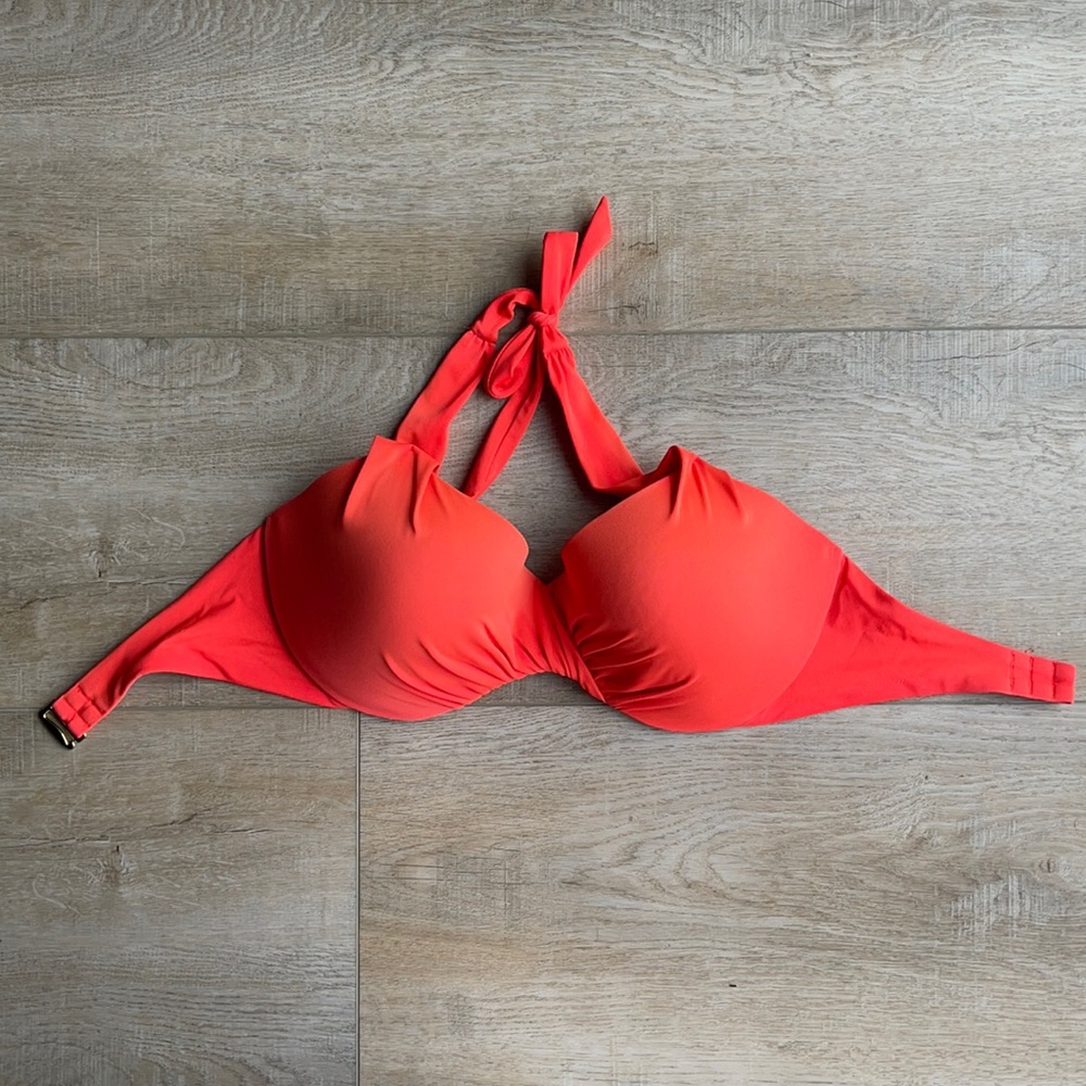 Swimsuit top. Orange. Venus